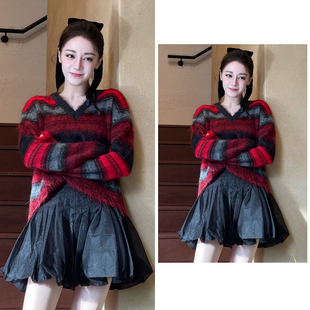 迪丽热巴明星同款红色条纹v领毛衣女马海毛长袖针织衫撞色上衣秋