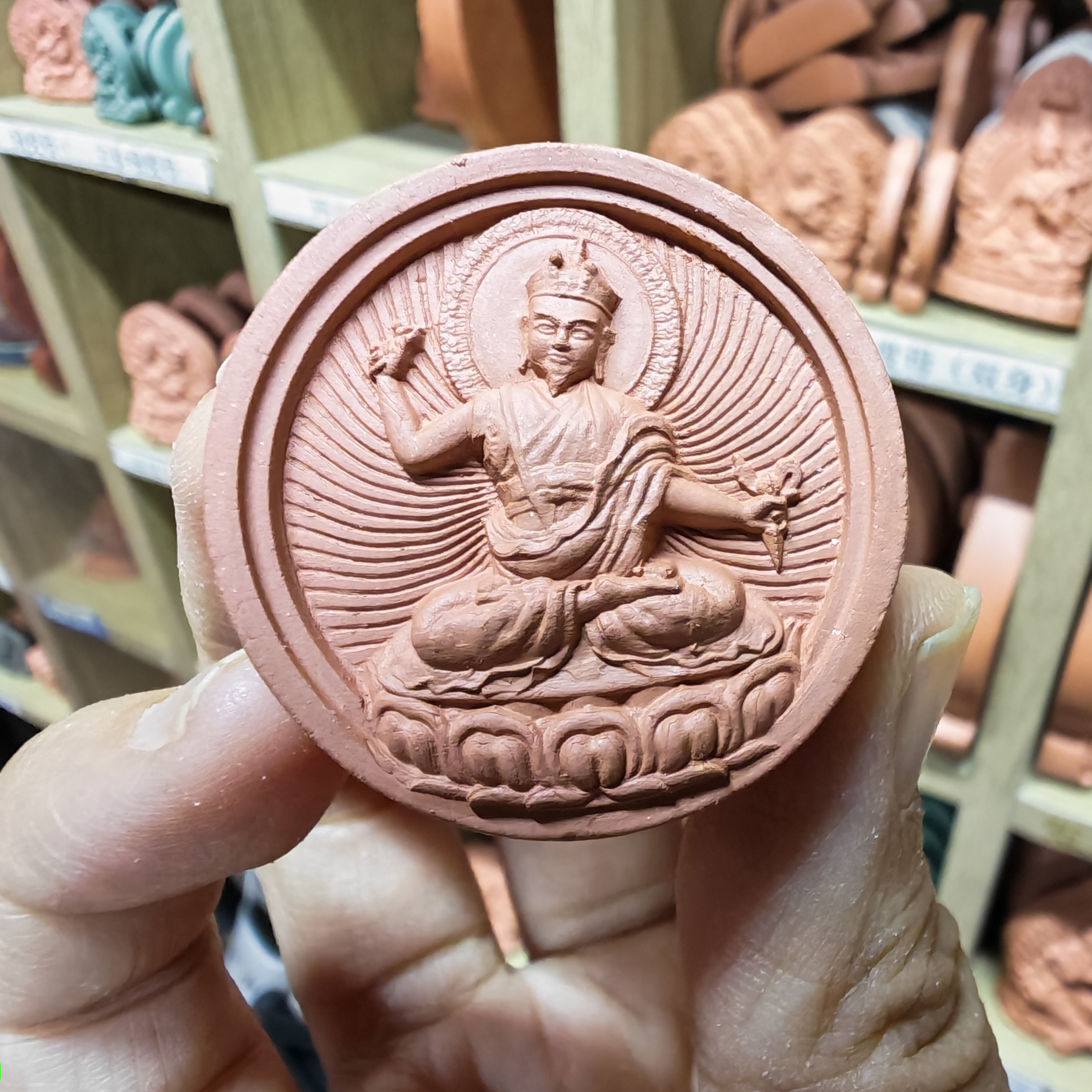 手工制作 第二世大宝法王噶玛拔希(护身擦擦)陶土烧制擦擦 小佛像