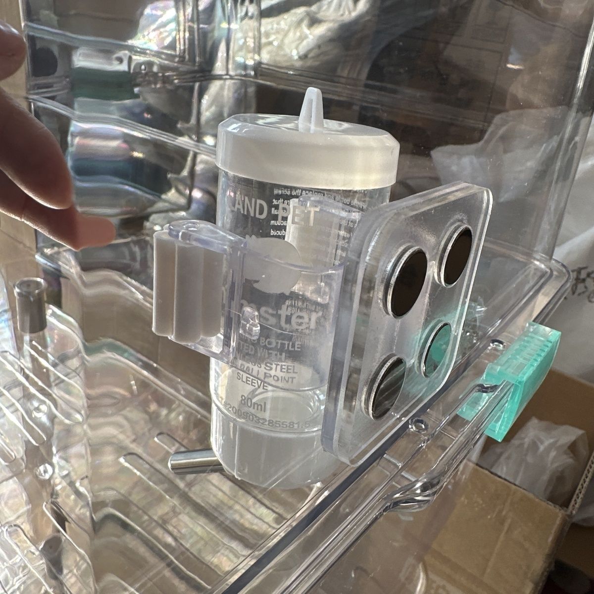 磁吸水壶架仓鼠亚克力支架防漏喝水器滚珠兔子金丝熊水壶随便移动