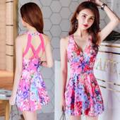 泡温泉泳装 泳衣女士新款 连体美背性感露肩显瘦保守遮肚仙女范裙式