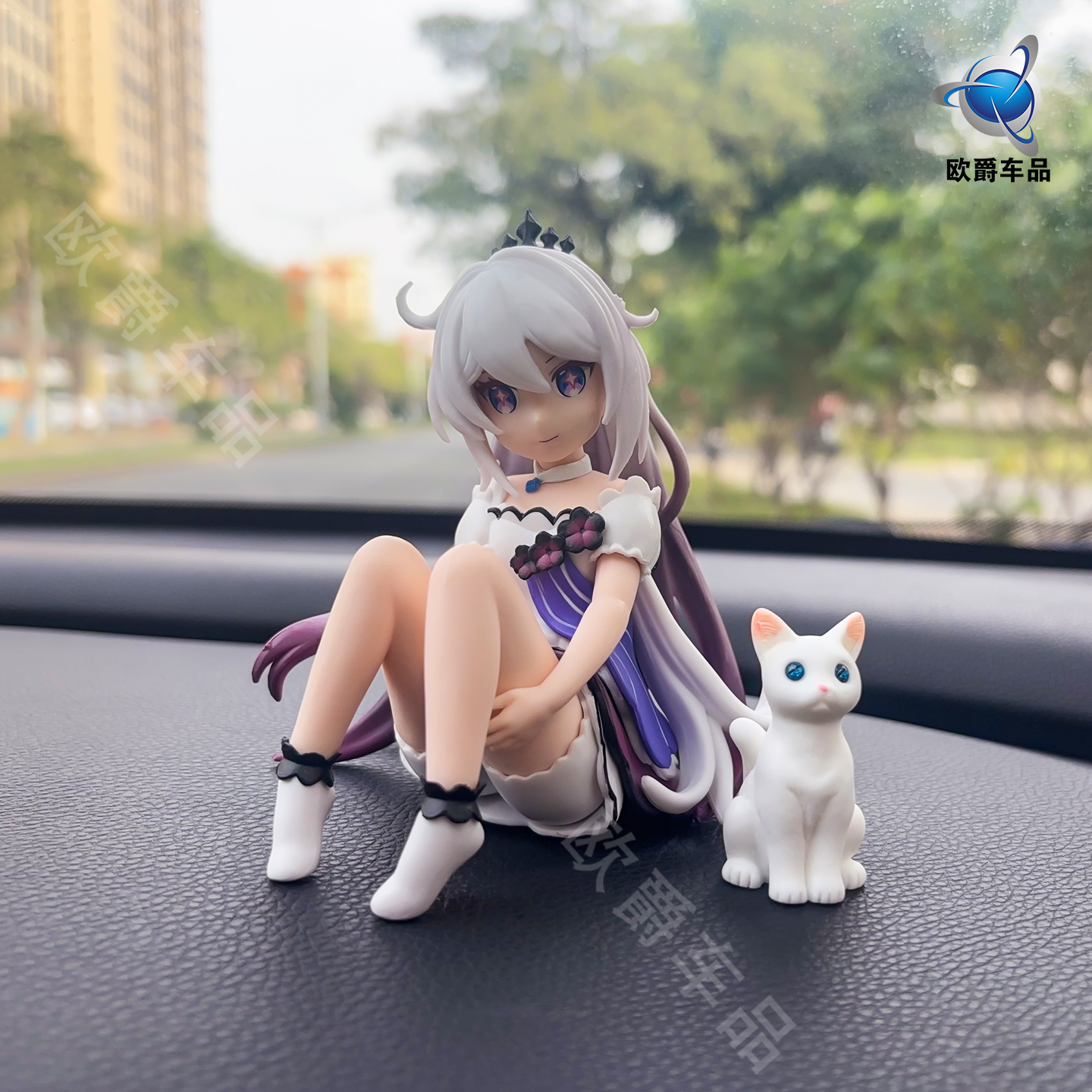 琪亚娜动漫手办车载摆件