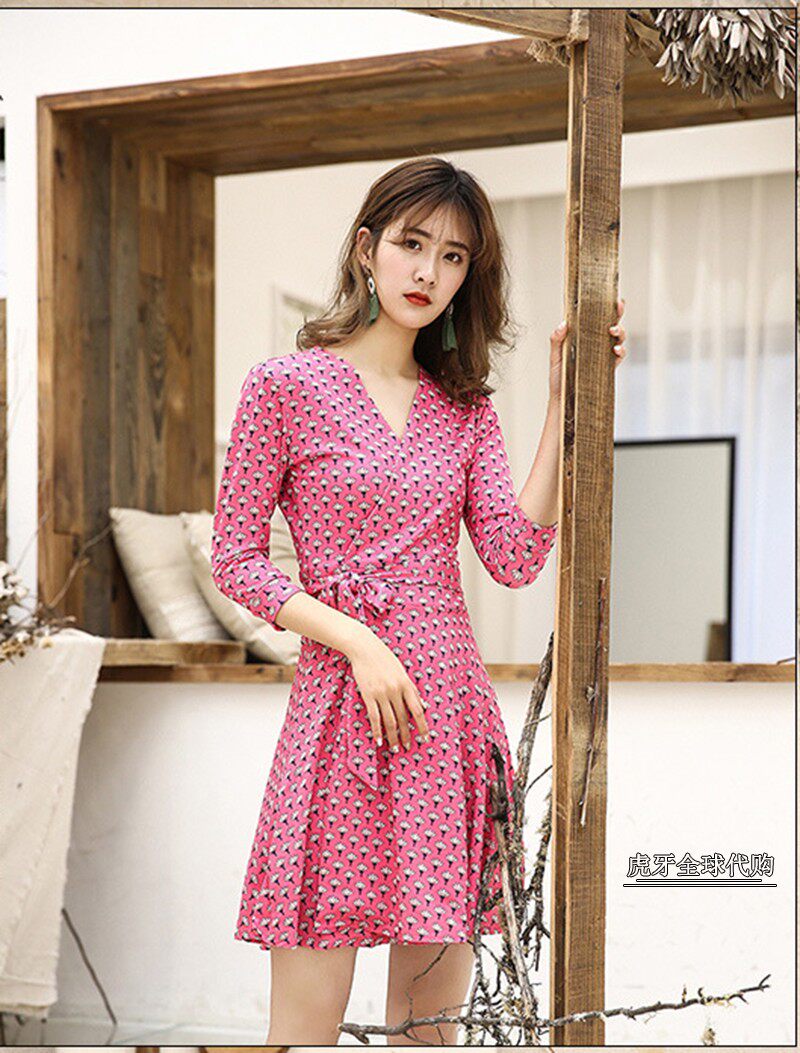 正品代购dvf22春夏款baby明星同款粉色小雏菊印花真丝裹身连衣裙