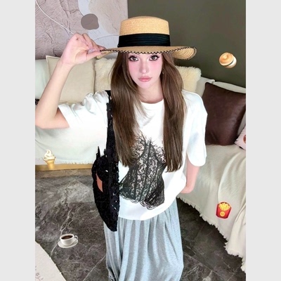 百搭慵懒风精致蕾丝印花T恤