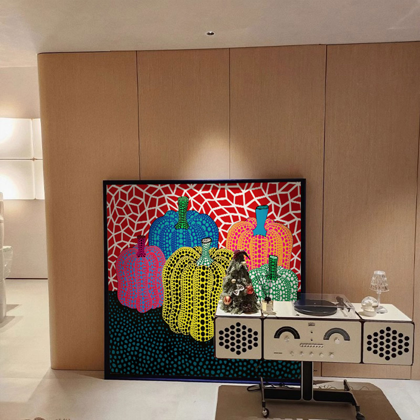 草间弥生波点南瓜现代轻奢客厅玄关装饰画高级餐厅卧室墙面壁画