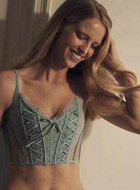 Fishbone be bra worn padding body underwear chest gauze can