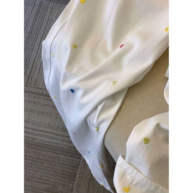 白色碎花刺绣直筒牛仔裤女大码春夏季2025宽松显瘦阔腿休闲拖地裤