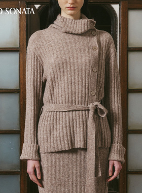 Cello Sonata秋冬新品咖色可翻折堆领针织上衣