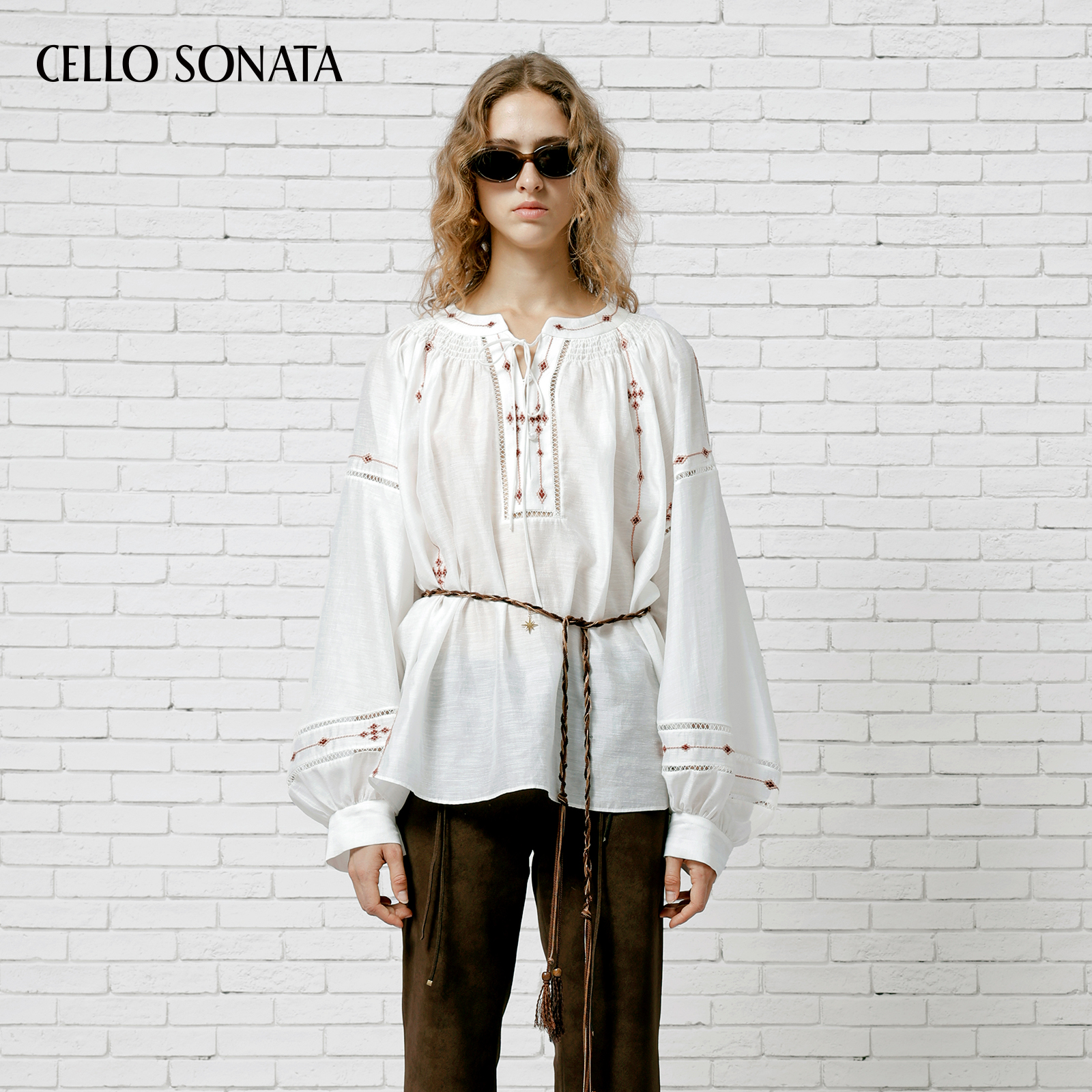 Cello Sonata夏日胶囊系列民族刺绣宽松上衣圆领绑带衬衫