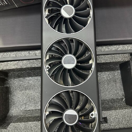 议价讯景RX7900xt 20g 25年4月26号购入，