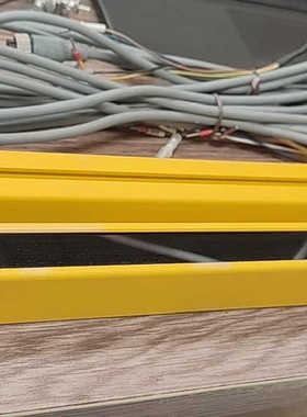 劳恩 Rauu 安全光栅 LE020CONBC03G，原装正