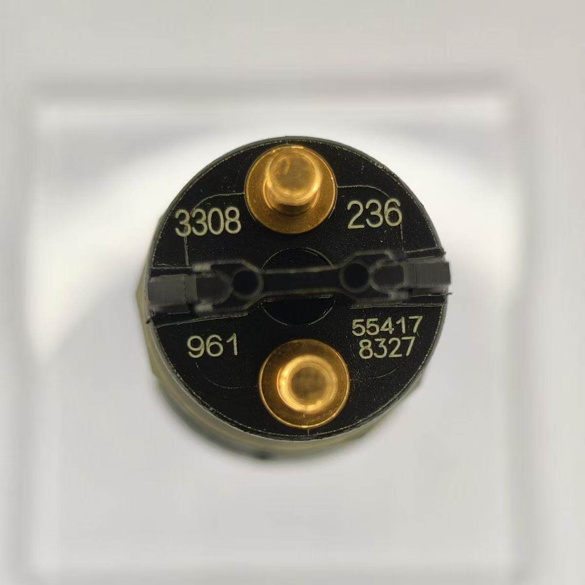 0445120236高压共轨喷油器总成 适用于小松PC300-8康明斯发动机