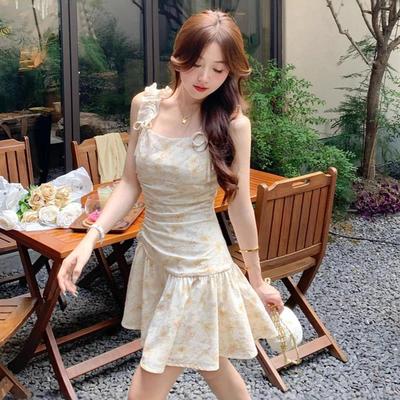 法式气质吊带碎花连衣裙女夏季新款收腰显瘦小个子甜美初恋短裙子