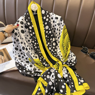 大方巾丝巾女2024新款百搭妈妈围巾春秋冬季搭配衬衫披肩两用外搭