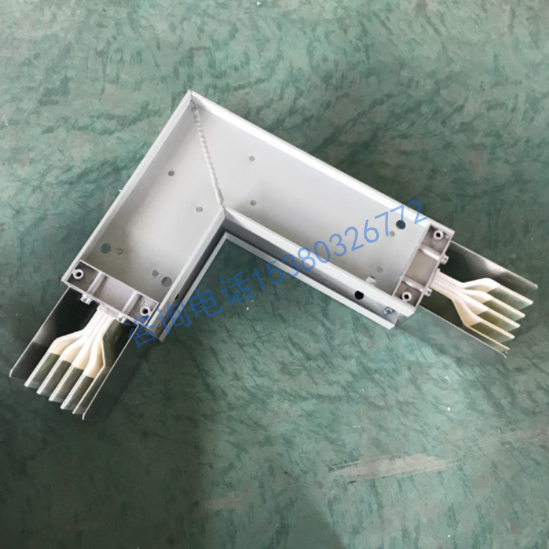 新集型母线槽 插接母线1000a 2000a 30h00a4000a 规格齐全 发货快
