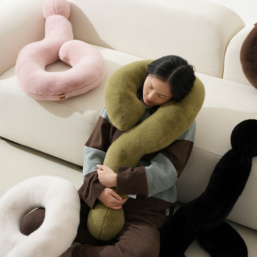 靠山抱枕可爱沙发客厅装饰靠枕创意超软高颜值女生毛绒靠垫家居