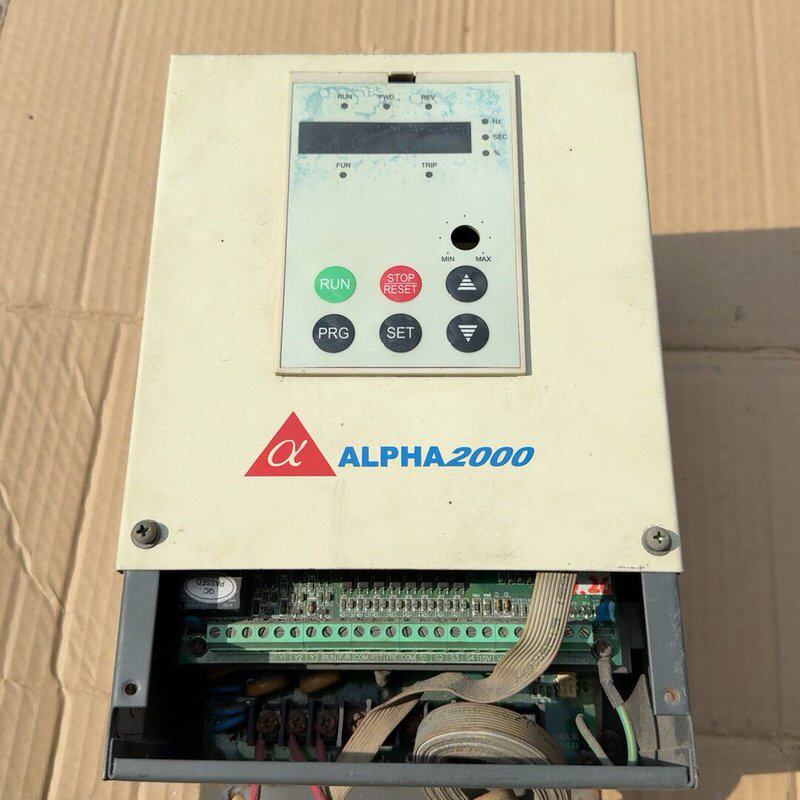 阿尔法变频器ALPHA2000-32R2GB,2.2KW功率(议价)