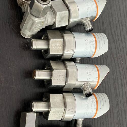 易福门IFM流量传感器，型号SA0551，件，，（议价）