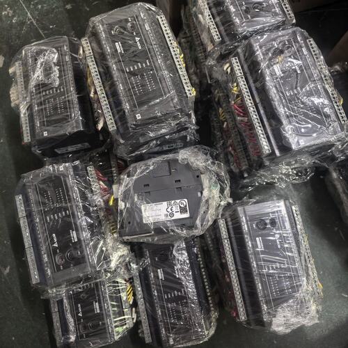 可维修台达PLC，型号DVP32ES200R，15台，（议价）