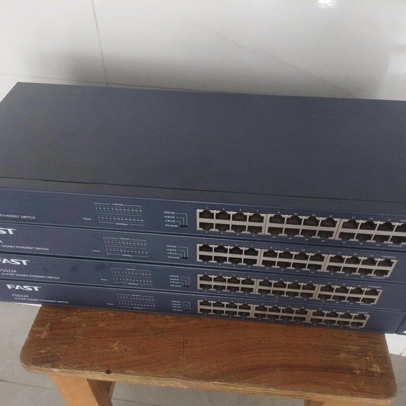FAST迅捷 FSG124 ,24口千兆交换机,成色如图(议价)