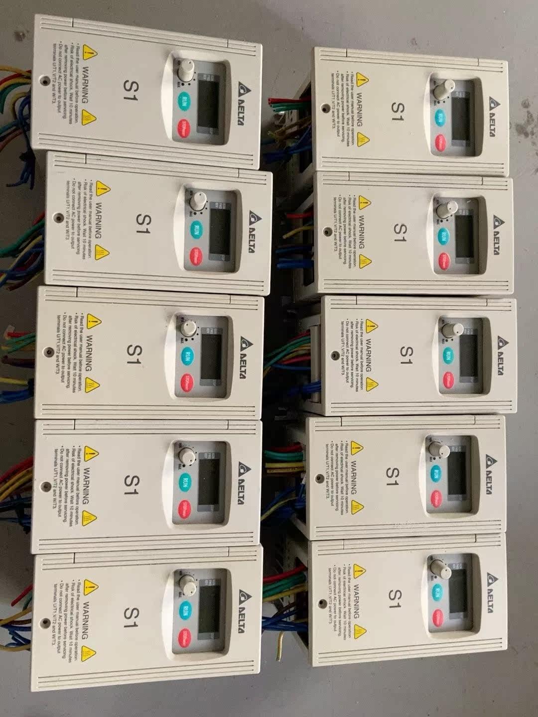 vfd007s43a 成色漂亮台达s1系列变频器 0.75k议价