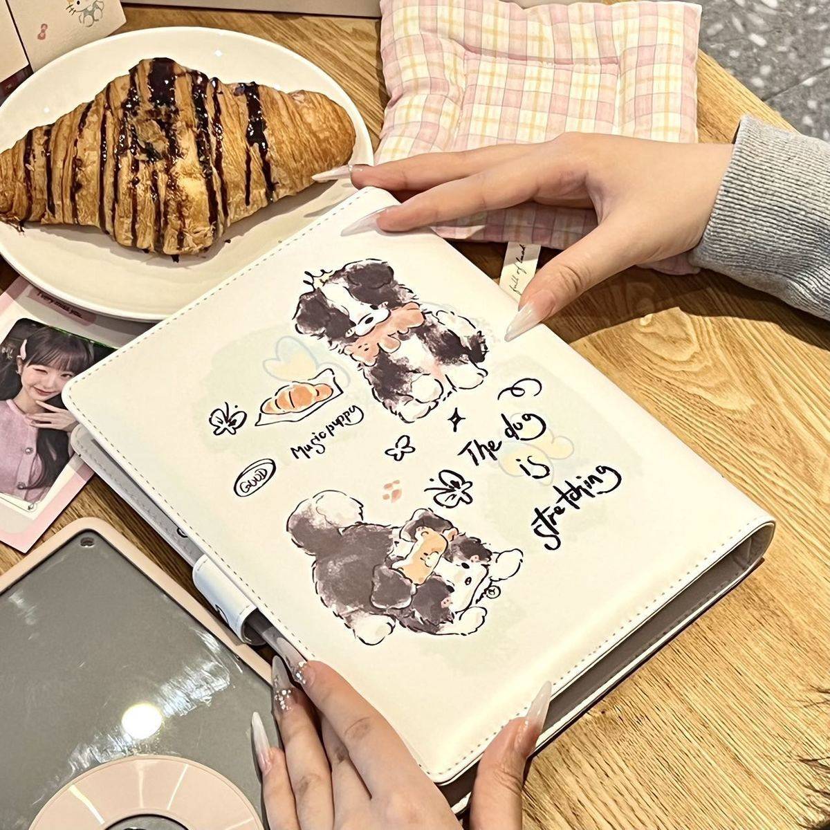 原创可爱小狗PU卡册A5皮质防水追星相册高颜值四宫格拍立得收纳册