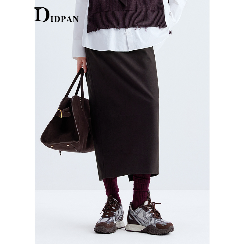 IDPAN复古红咖色针织裙高腰直筒简约通勤长款半身裙2025秋季新款
