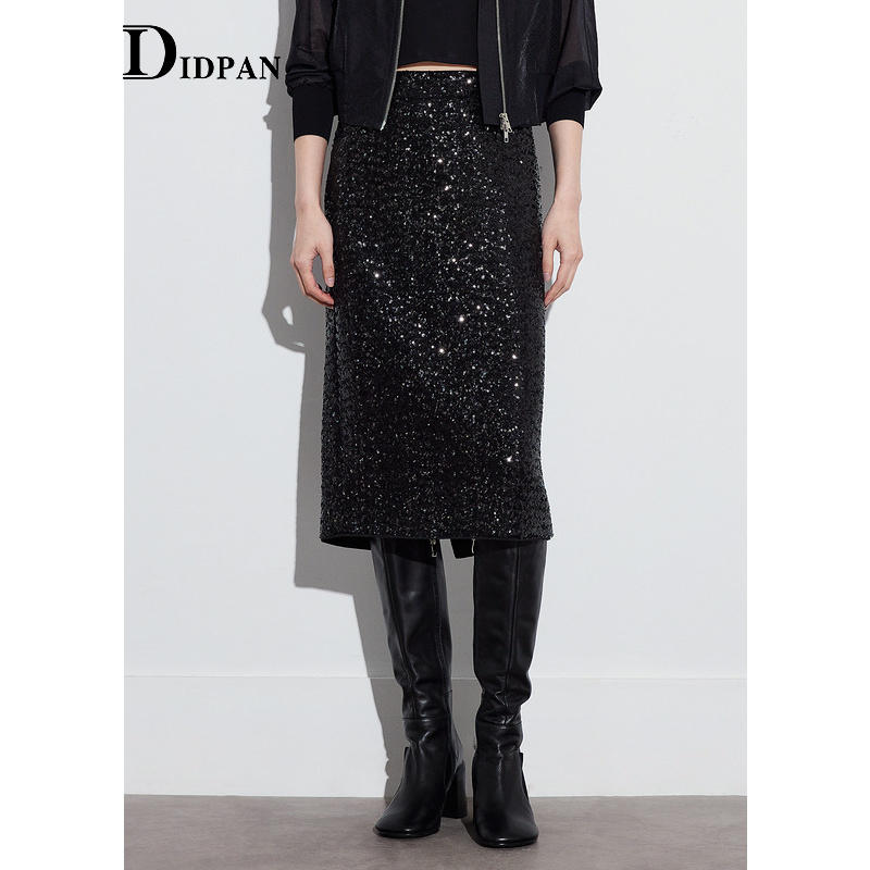IDPAN肌理感半裙秋季新款气质通勤垂感显瘦气质时髦珠片直筒裙女