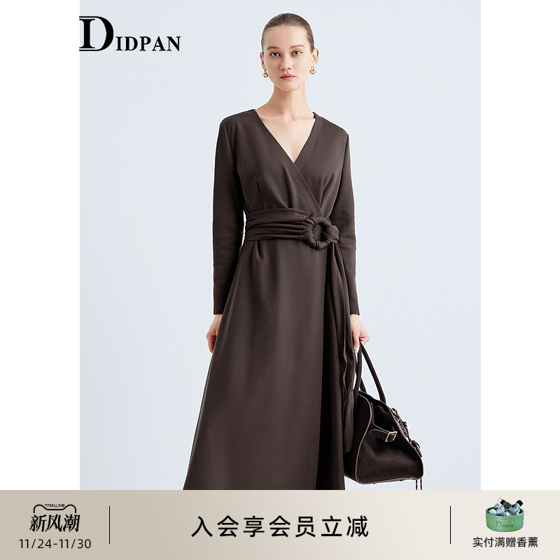IDPAN收腰V领围裹式高级感连衣裙简约掐腰显瘦长裙2025秋季新款