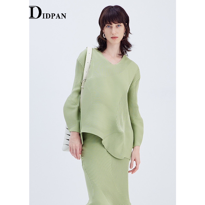 IDPAN淡人针织套装2025新款时尚通勤减龄设计感多巴胺上衣半身裙