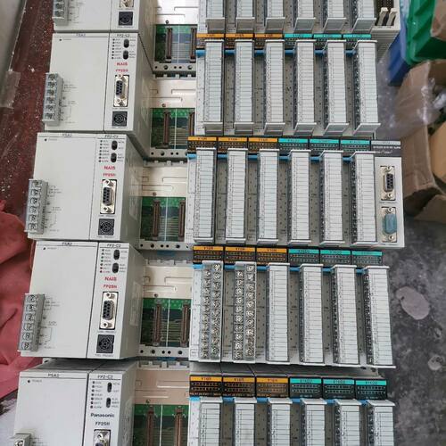 PLC主机CPU模块FP2-C2  优惠处理。主机单