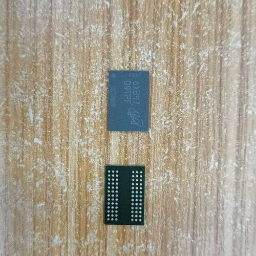 MT40A2G8NRE-083E:B    D9TPF：新的