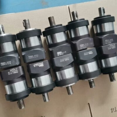 台湾精通 KINTON 电机 MKER070-L1-10 拆