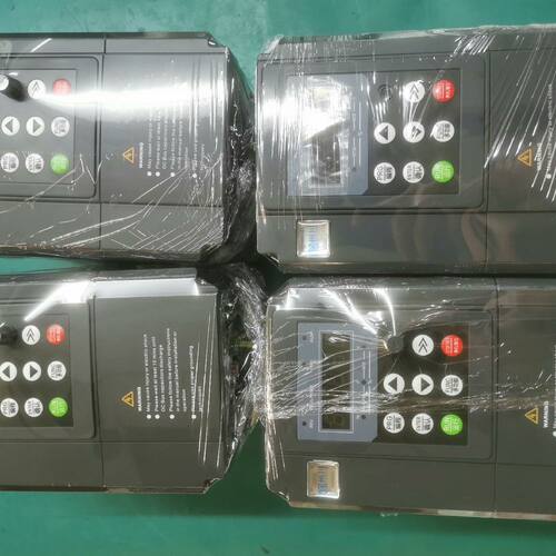上海州川变频器 ZCV990-4T1R5G/2R2P