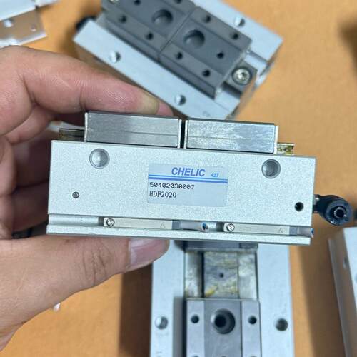 台湾气立可CHELIC滑轨平行夹HDF2020  拆