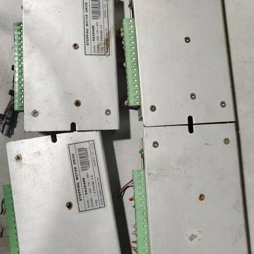DA2D44M步进电机驱动器 拆机 型号DA2D44M
