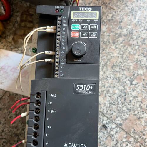 TECO东元变频器 型号S310+-403-H3BCDC 2