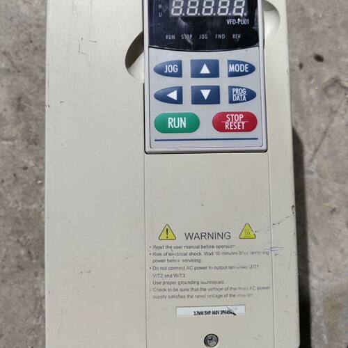 台达变频器。VFD037B43A