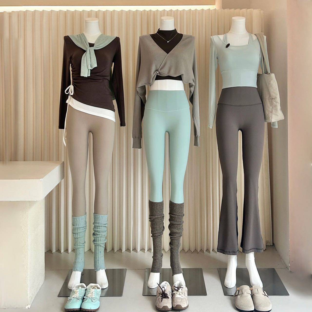 祖儿兔兔·“竹引泉”高领运动背心天丝披肩秋冬瑜伽套装2512D20,运动/瑜伽/健身/球迷用品,瑜伽套装,淘宝优惠券,粉丝福利购,淘宝优惠卷