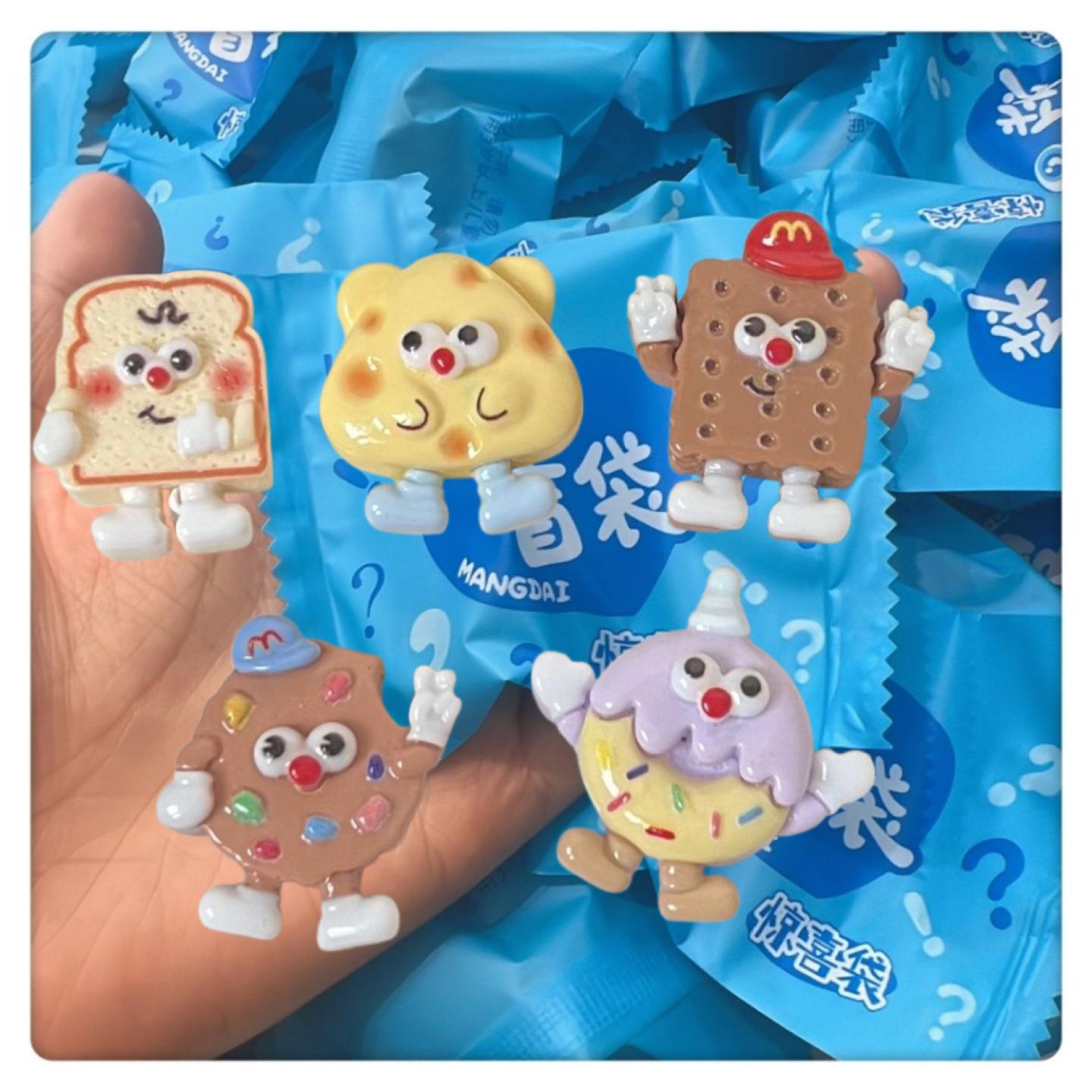 搞怪仿食玩盲袋饼干奶酪树脂配件表情包diy奶油胶饰品发夹头饰