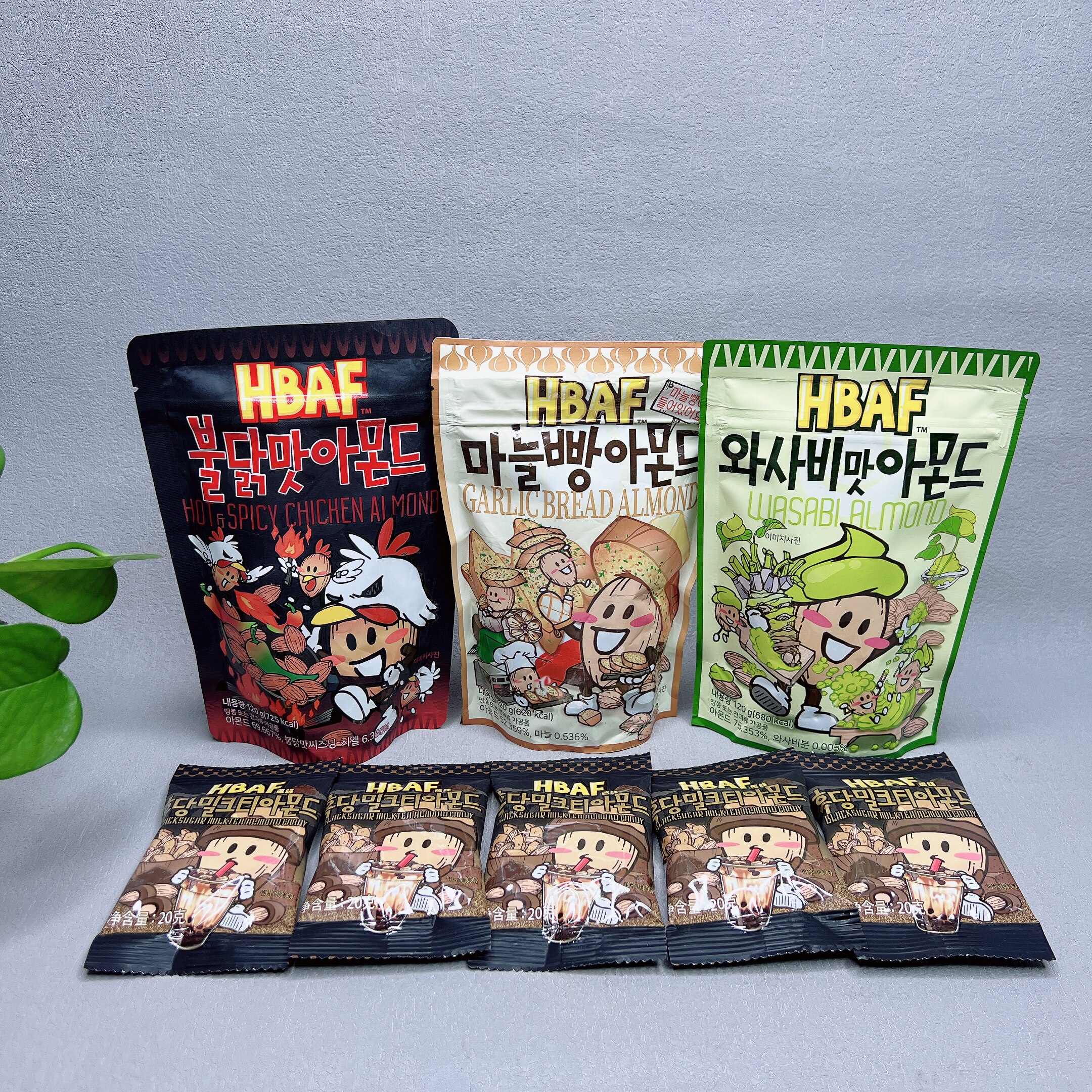 临期  热销品牌山葵味火鸡味蒜香味烤面包丁扁桃仁网红休闲零食