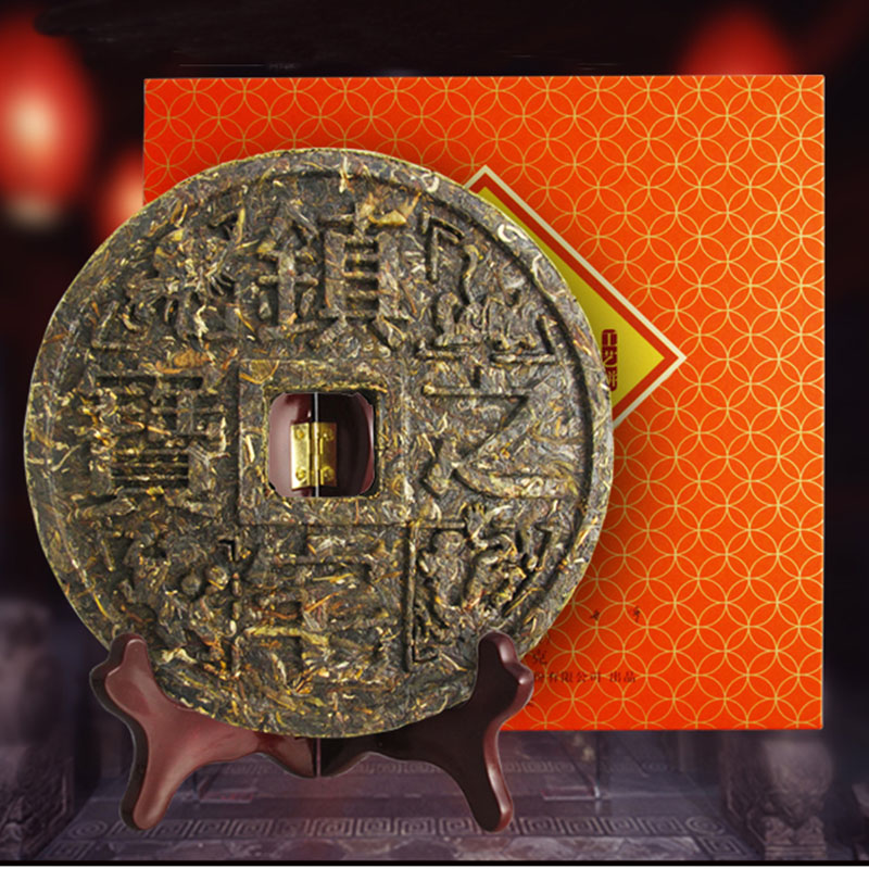 七彩云南庆沣祥普洱茶摆件镇宅之宝 办公室桌面工艺品饼茶1000g