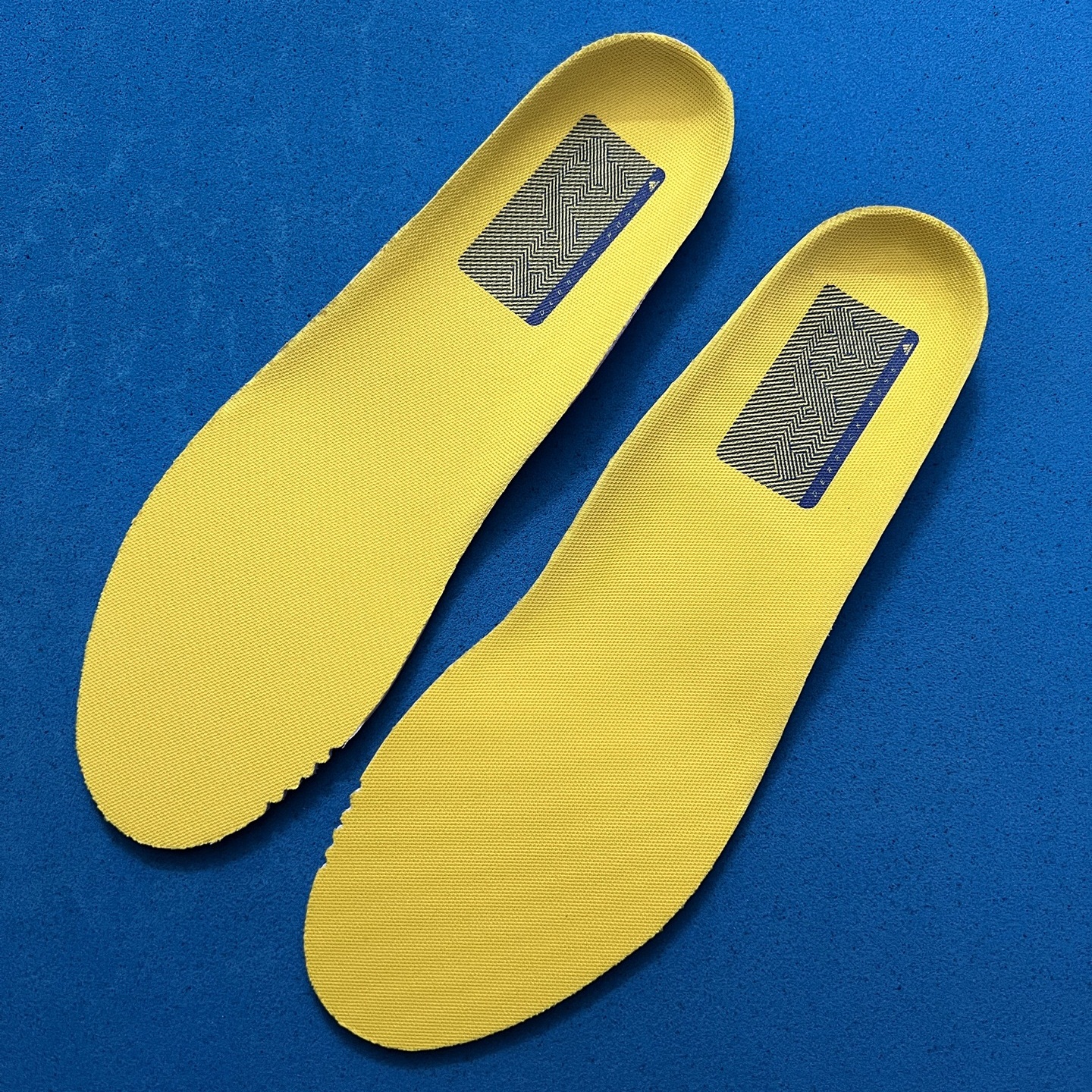 适用阿迪篮球鞋垫罗斯1代羽毛球鞋垫防滑防臭高弹轻便男运动鞋垫