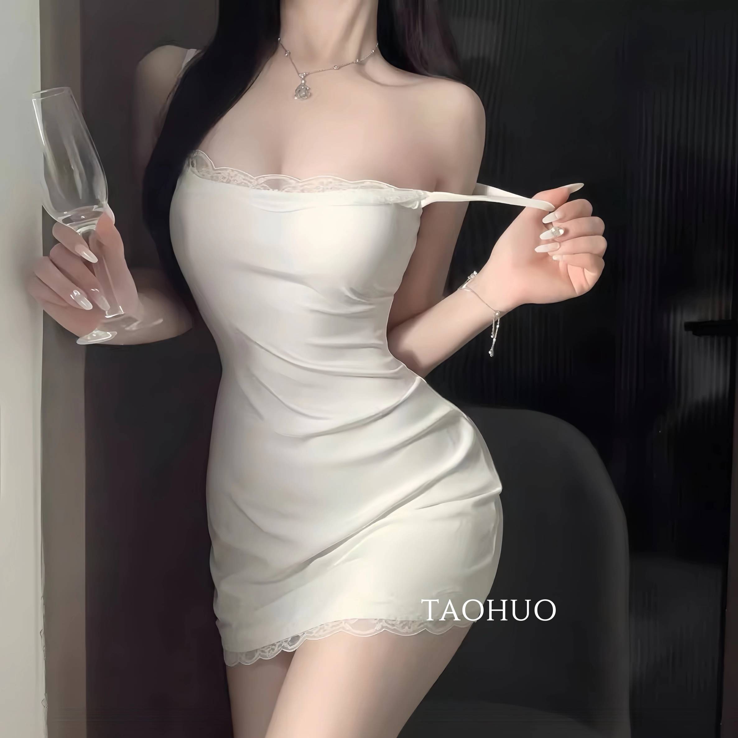 性感纯欲风棉质吊带睡裙蕾丝包臀