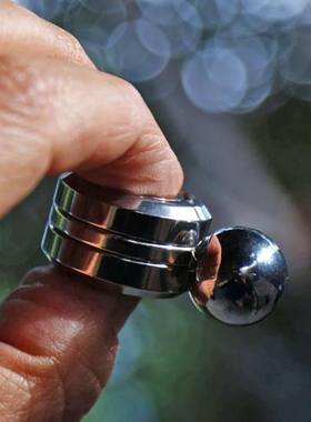 New Adult Stress Reliever Magnetic Metal Spinner Ball Anti-s