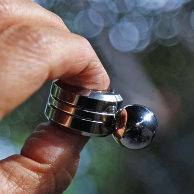 New Adult Stress Reliever Magnetic Metal Spinner Ball Anti-s