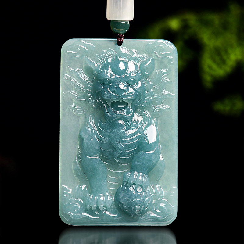 翠莹福A货翡翠蓝水醒狮玉石吊坠