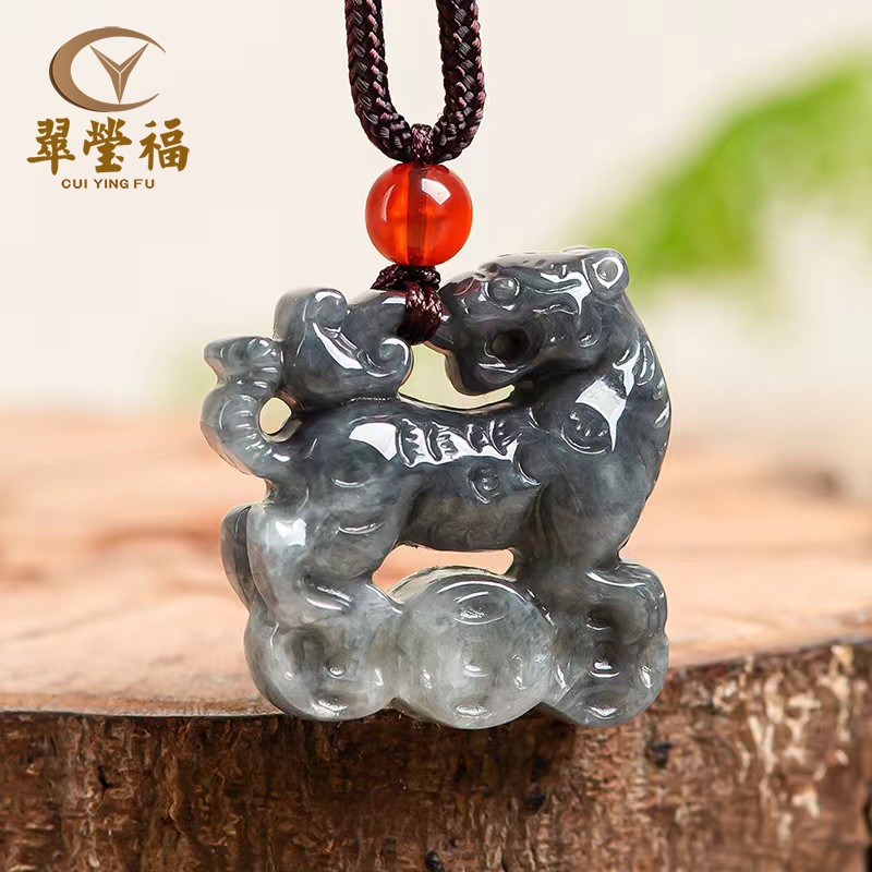 翠莹福天然A货翡翠生肖虎福虎运财乌鸡种玉石吊坠通财男女款DW54