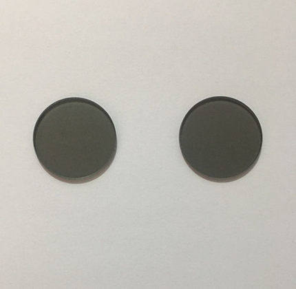 线偏振片偏振镜直径12.7/25.4/50.8mm波长400~700nm消光比1000:1