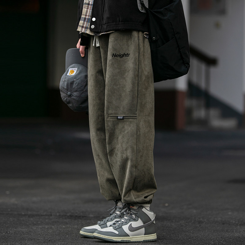 军绿色鹿皮绒小脚工装裤男春秋新款情侣大码亲肤软糯运动束脚裤潮