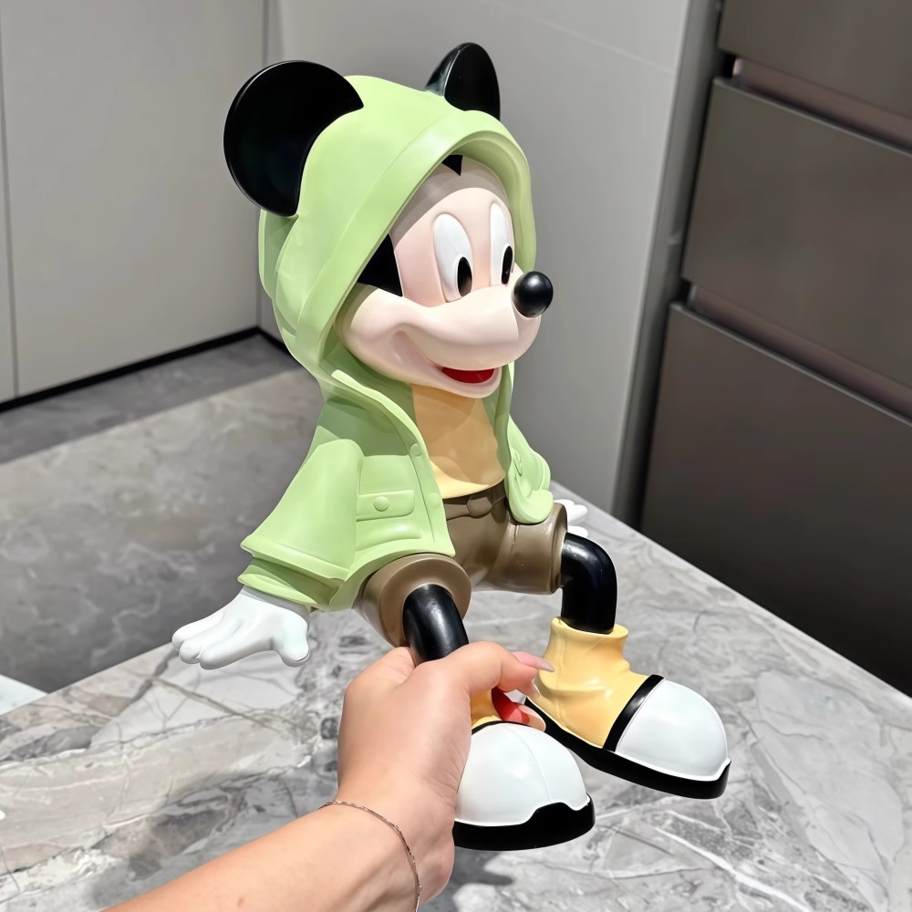 风衣米奇坐姿摆件轻奢高级感